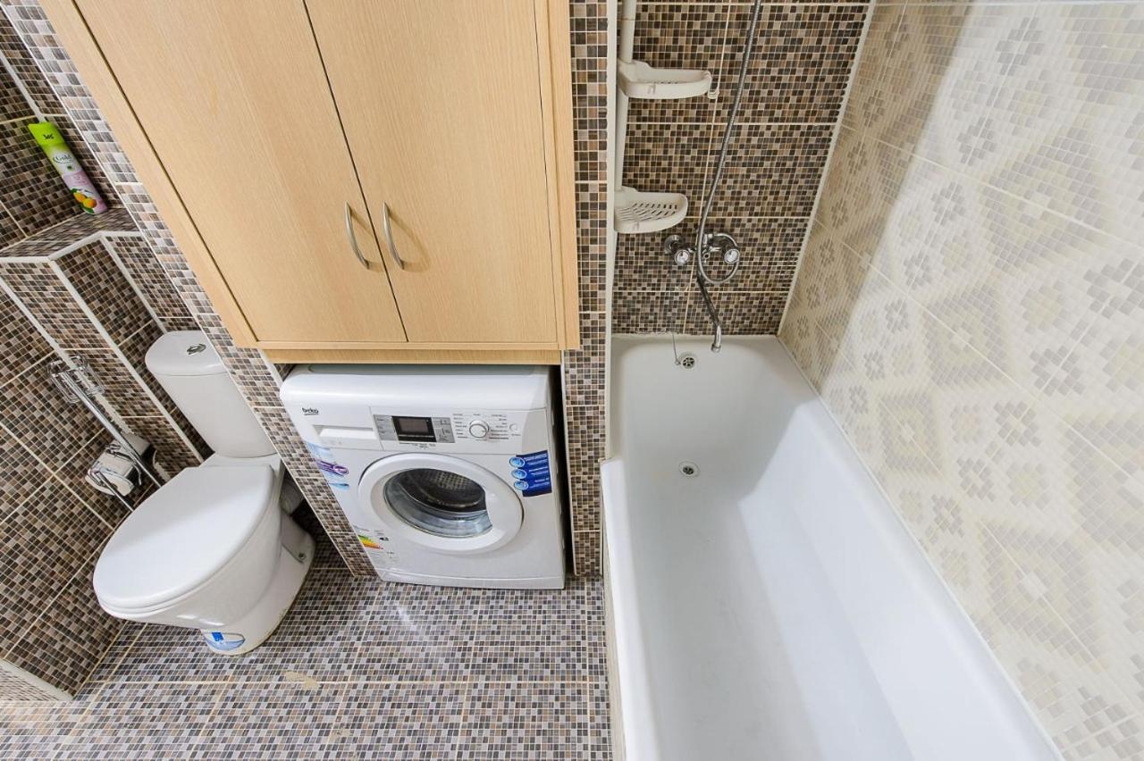 Apartment Оn Makatayeva 5 B Alma-Ata Exteriör bild