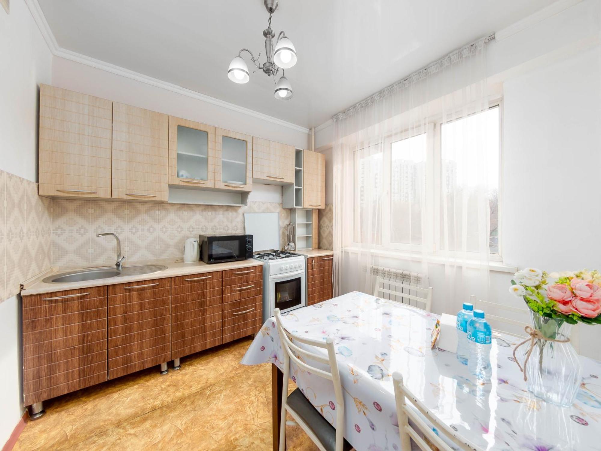 Apartment Оn Makatayeva 5 B Alma-Ata Exteriör bild